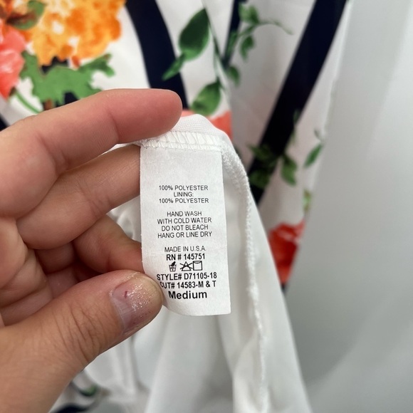 Peach Love California Floral Ladies Tank Medium NEW! - Picture 3 of 5